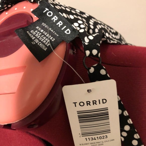 BNWT Torrid rayon summer top - Picture 5 of 5